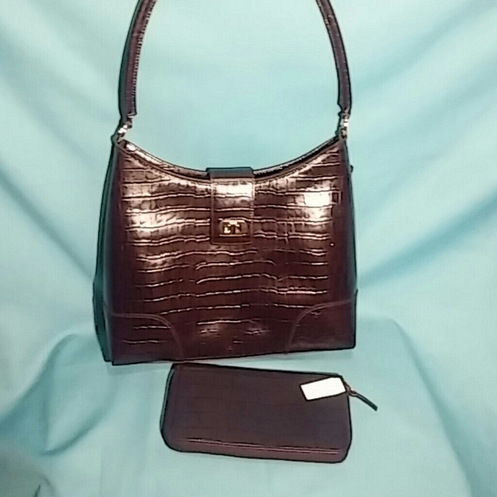 Casual Corner Croc Design Handbag and Wallet